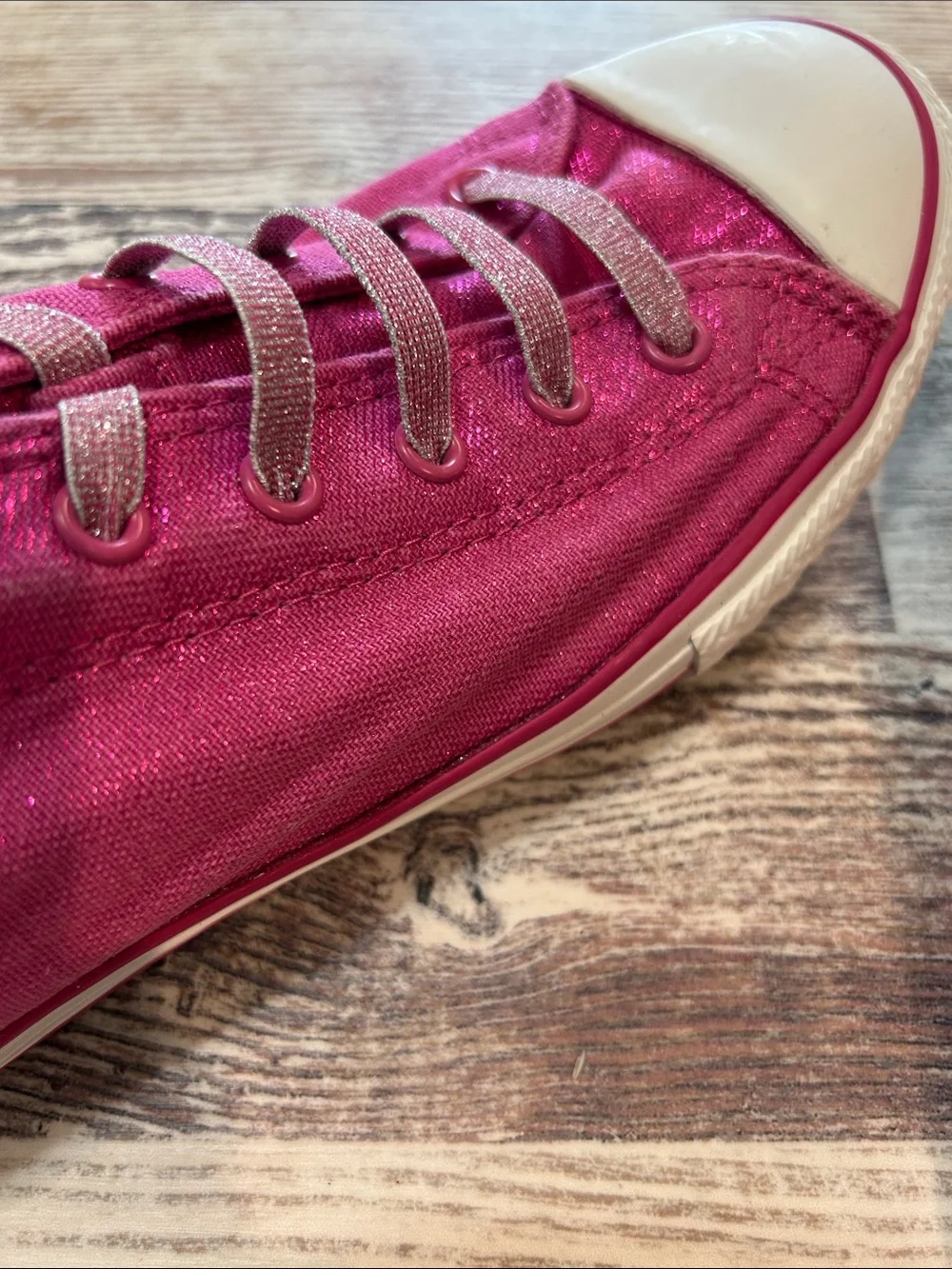 Converse Low Top Sneakers - Sparkly Magenta